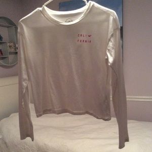 Long sleeved cropped Hollister shirt